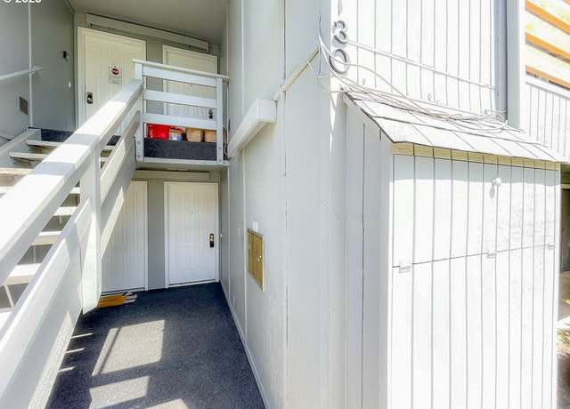 Property at 650 Harlow Rd #130, Springfield, OR 97477, 2 beds, 2 baths