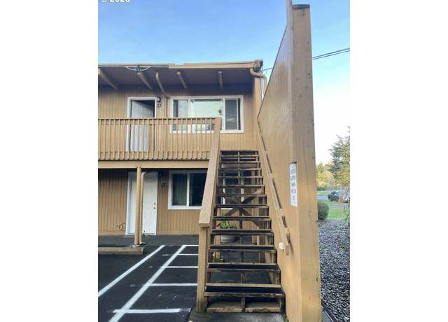 Property at 1260 10th St #23, Florence, OR 97439, 1 bath