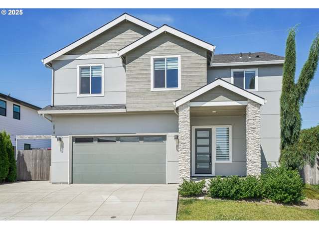 Property at 2914 NE 168th Ave, Vancouver, WA 98682, 4 beds, 2.5 baths