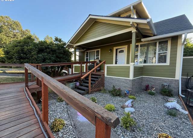 Property at 275 N 4th St, St. Helens, OR 97051, 3 beds, 1 bath
