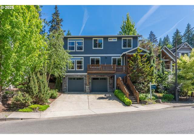 Property at 35908 Chinook St, Sandy, OR 97055, 4 beds, 2.5 baths