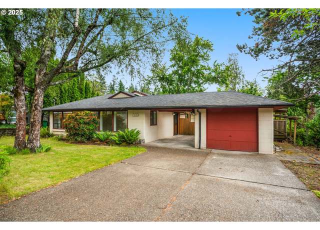 Property at 2634 SW Mitchell Ct, Portland, OR 97239, 3 beds, 2 baths