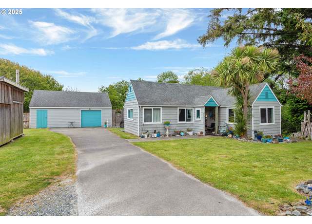 Property at 1052 Chicago Ave, Bandon, OR 97411, 3 beds, 1 bath