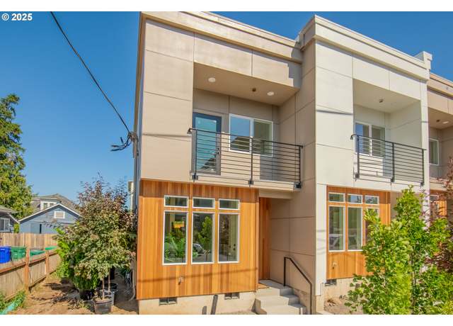 Property at 6812 NE 6th Ave, Portland, OR 97211, 2 beds, 2.5 baths