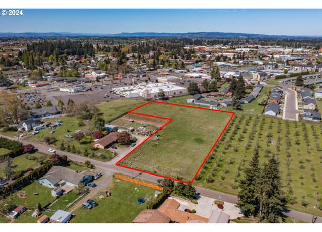 Property at 1600 E Blk Lincoln Rd, Woodburn, OR 97071