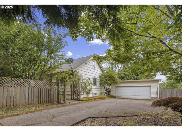 Property at 4732 SE Powell Valley Rd, Gresham, OR 97080, 3 beds, 2 baths