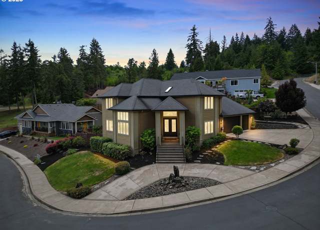 Property at 1155 Holly Ave, Cottage Grove, OR 97424, 3 beds, 3 baths