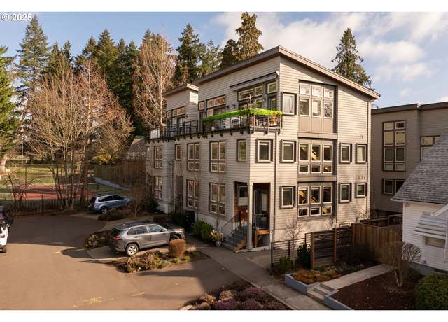 Property at 7966 SE 6th Ave #2, Portland, OR 97202, 3 beds, 2.5 baths