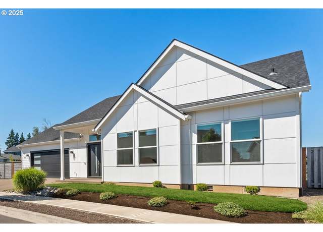 Property at 382 NE Lovrien Ave, Gresham, OR 97030, 4 beds, 3.5 baths