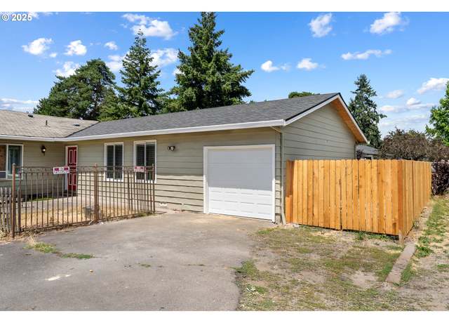 Property at 1822 NE Barberry Dr, Hillsboro, OR 97124, 3 beds, 2 baths