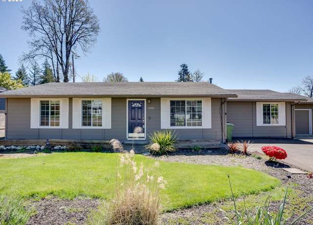 Property at 6326 SW Southwood Dr, Portland, OR 97219, 5 beds, 2.5 baths