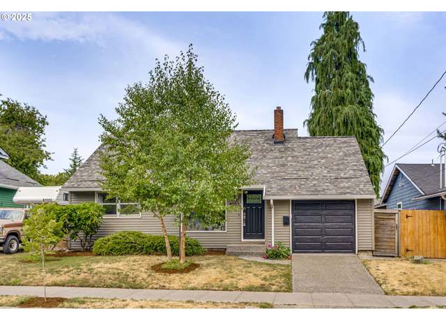 Property at 8553 N Tioga Ave, Portland, OR 97203, 3 beds, 1 bath