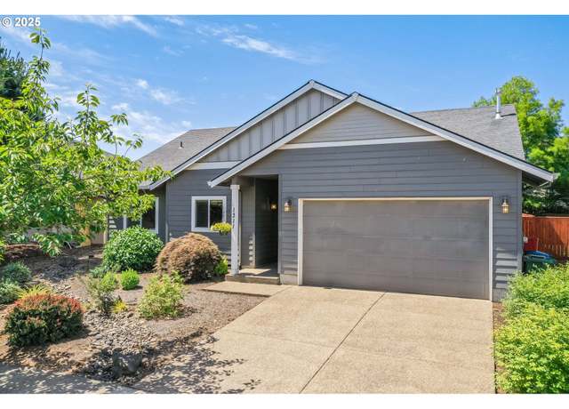 Property at 1311 Foxglove St, Woodburn, OR 97071, 3 beds, 2 baths