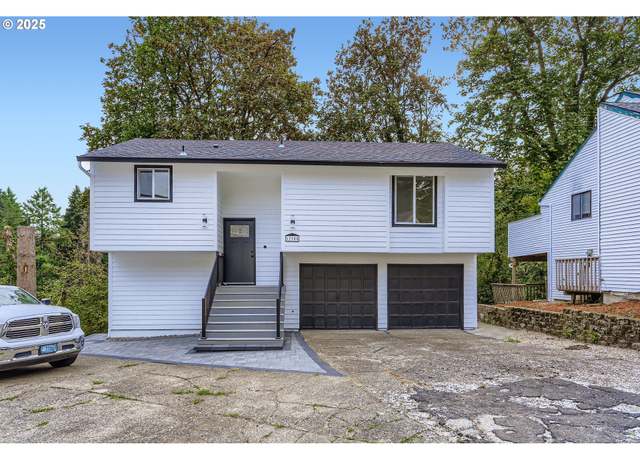 Property at 17980 Markham Ct, Oregon City, OR 97045, 4 beds, 2 baths