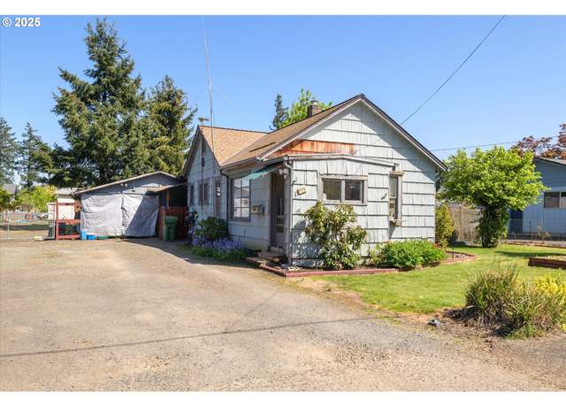 Property at 432 S 1st St, Cottage Grove, OR 97424, 2 beds, 0.5 baths