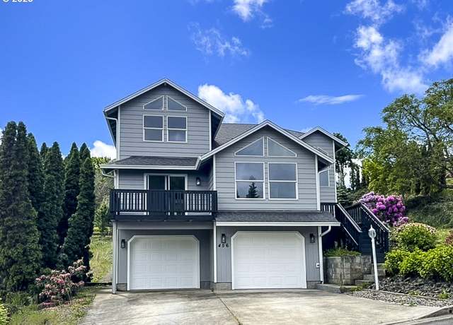 Property at 456 Chandler Dr, Roseburg, OR 97471, 3 beds, 2.5 baths