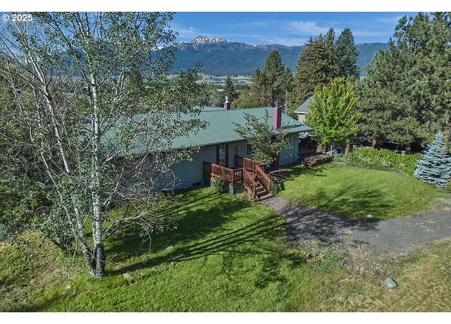 Property at 202 E Alder St, Enterprise, OR 97828, 4 beds, 3 baths