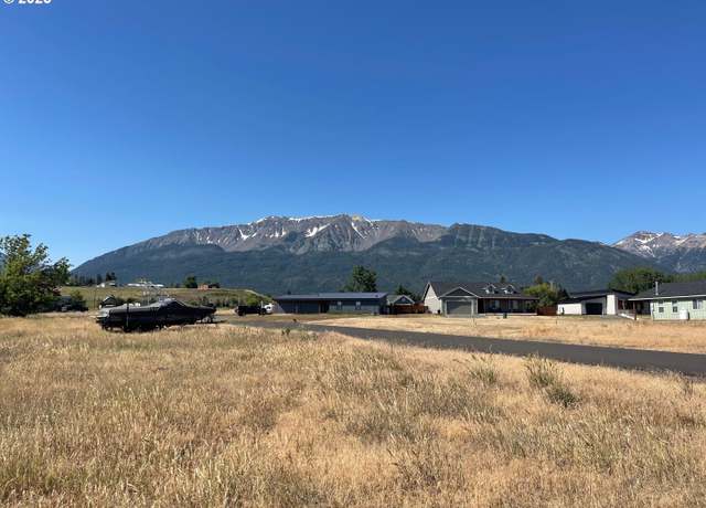 Property at 704 N Simeon St, Joseph, OR 97846