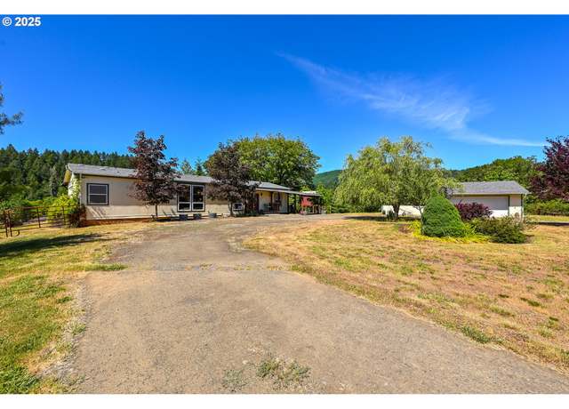 Property at 982 Reston Rd, Roseburg, OR 97471, 4 beds, 2 baths