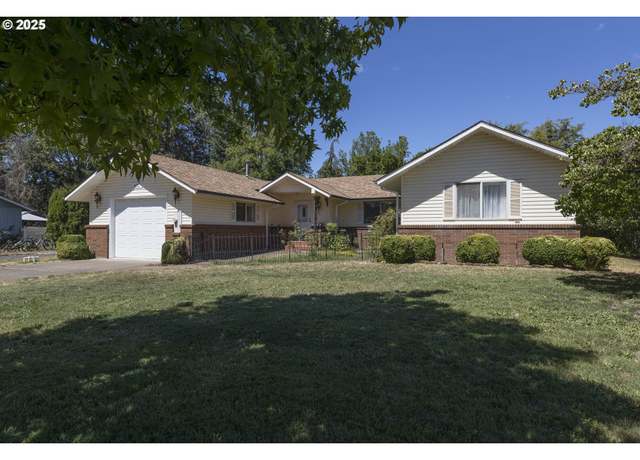 Property at 475 SW Monroe St, Sheridan, OR 97378, 2 beds, 1.5 baths