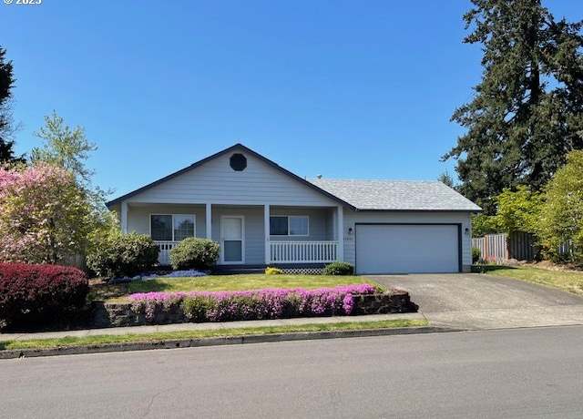 Property at 19319 Towercrest Dr, Oregon City, OR 97045, 3 beds, 2 baths