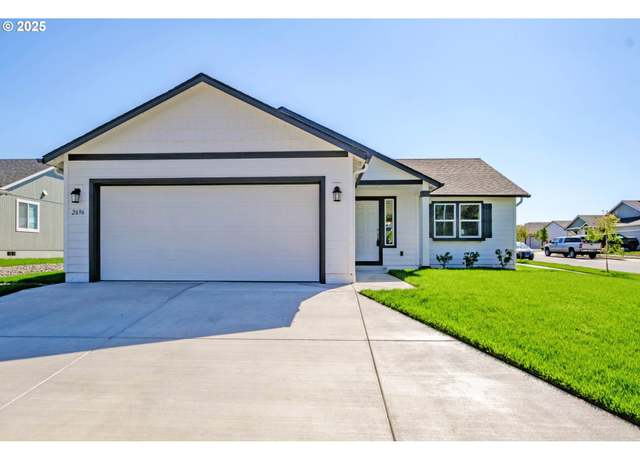 Property at 854 Olson Pl, Cottage Grove, OR 97424, 3 beds, 2 baths