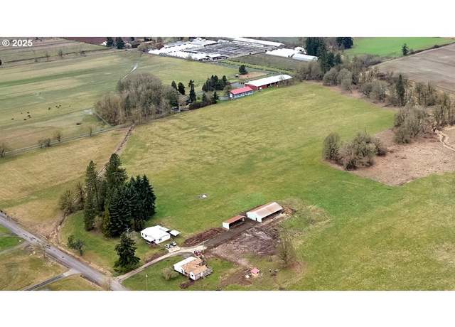 Property at 12395 S Eby Rd, Molalla, OR 97038, 3 beds, 2 baths