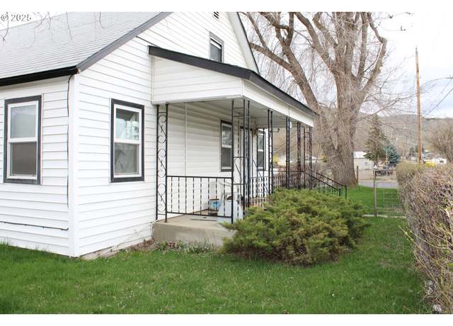 Property at 2249 Miller Ave, Baker City, OR 97814, 3 beds, 1.5 baths