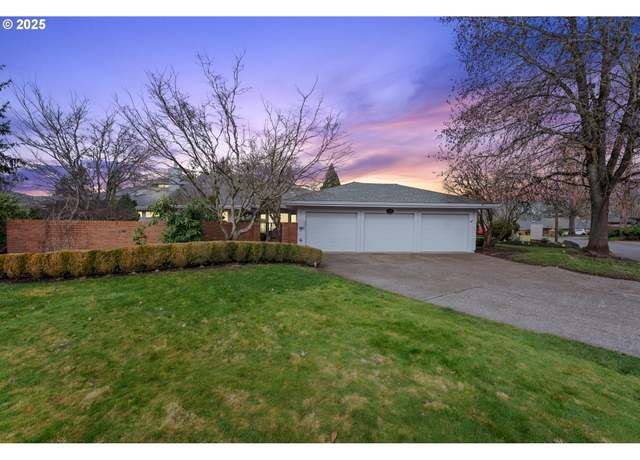 Property at 31735 SW Village Crest Ct, Wilsonville, OR 97070, 2 beds, 2 baths