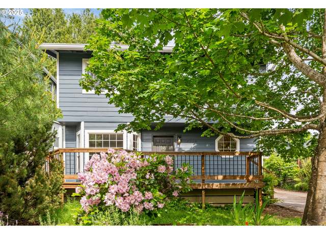 Property at 7330 SW 33rd Ave, Portland, OR 97219, 3 beds, 2 baths