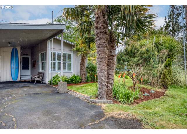Property at 353 N Dolphin St, Rockaway Beach, OR 97136, 3 beds, 1.5 baths