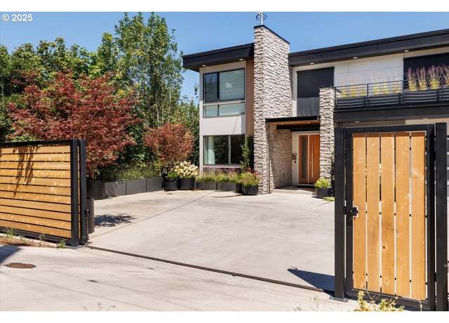 Property at 296 NW Maywood Dr, Portland, OR 97210, 6 beds, 6 baths
