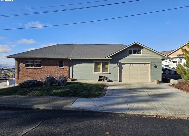 Property at 1300 NW Horn Ave, Pendleton, OR 97801, 1 bed, 1 bath