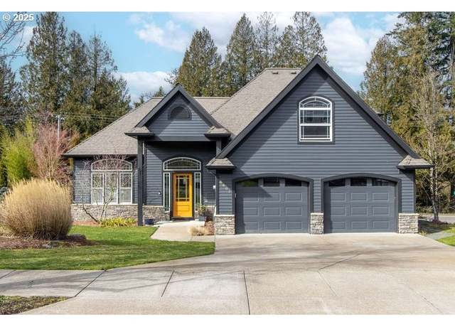 Property at 6403 SE Dunbar Dr, Portland, OR 97236, 4 beds, 2.5 baths