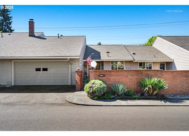 Property at 12920 SW Carmel St, King City, OR 97224, 2 beds, 2 baths