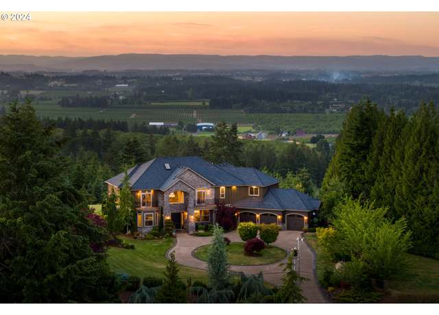 Property at 31155 SW Laurelview Rd, Hillsboro, OR 97123, 5 beds, 4.5 baths