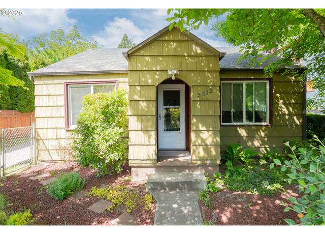 Property at 2412 Harney St, Vancouver, WA 98660, 2 beds, 1 bath