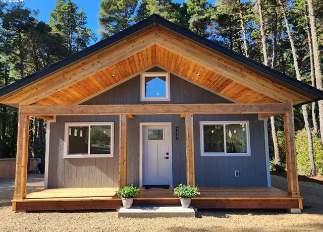 Property at 2433 Arizona St, Port Orford, OR 97465, 1 bed, 1 bath