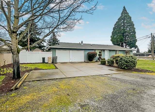 Property at 145 N 4th St, Lebanon, OR 97355, 3 beds, 1.5 baths