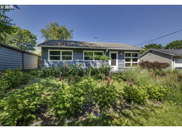 Property at 9415 N Geneva Ave, Portland, OR 97203, 3 beds, 1 bath