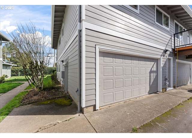 Property at 1649 NE Kane Dr, Gresham, OR 97030, 2 beds, 1 bath