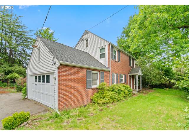 Property at 300 NE 148th Ave, Portland, OR 97230, 3 beds, 2 baths