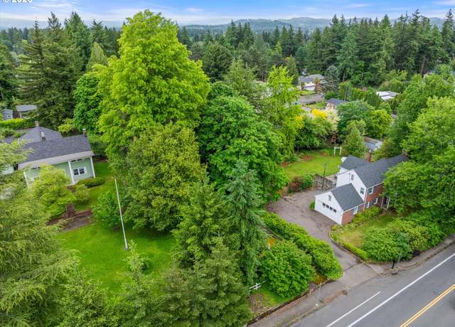Property at 300 NE 148th Ave, Portland, OR 97230, 3 beds, 1.5 baths