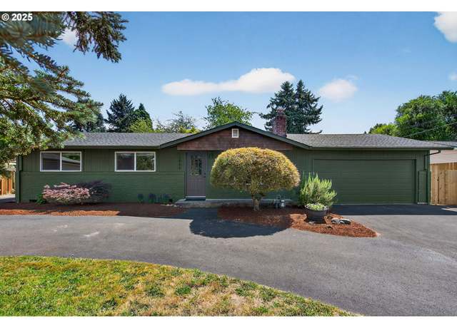 Property at 10888 SE 74th Ave, Milwaukie, OR 97222, 3 beds, 1.5 baths