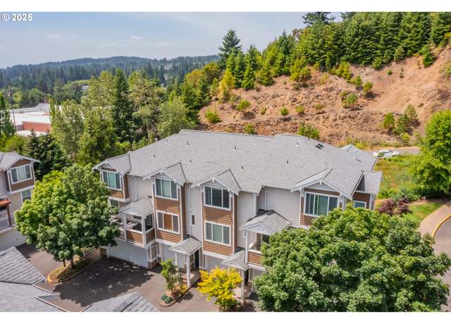 Property at 8800 SW 147th Ter #103, Beaverton, OR 97007, 2 beds, 2.5 baths