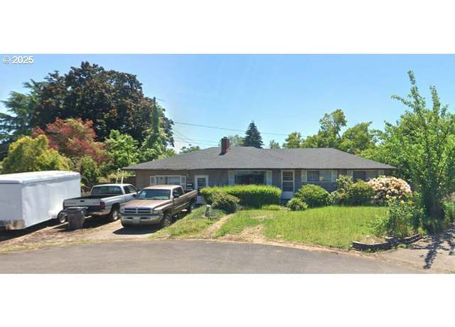 Property at 240 Rose Ct, Eugene, OR 97401, 3 beds, 1 bath