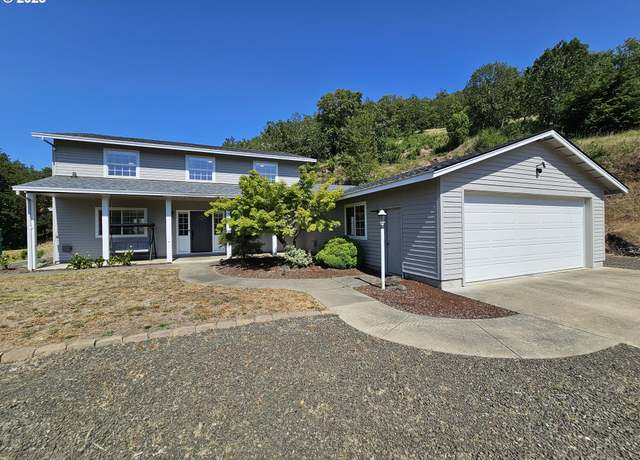 Property at 2750 SE Booth Ave, Roseburg, OR 97470, 4 beds, 2.5 baths
