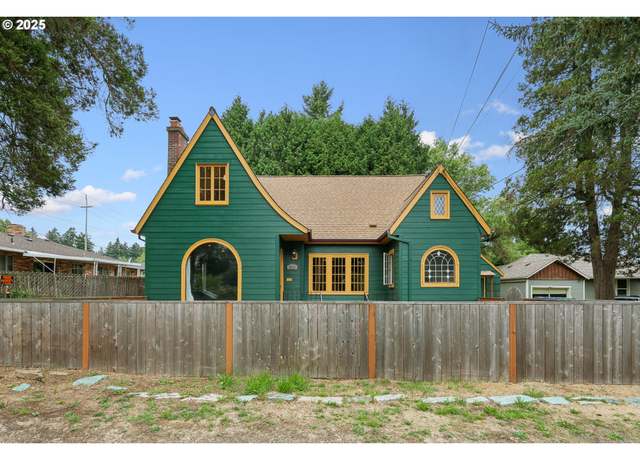 Property at 4523 NE 105th Ave, Portland, OR 97220, 4 beds, 2 baths