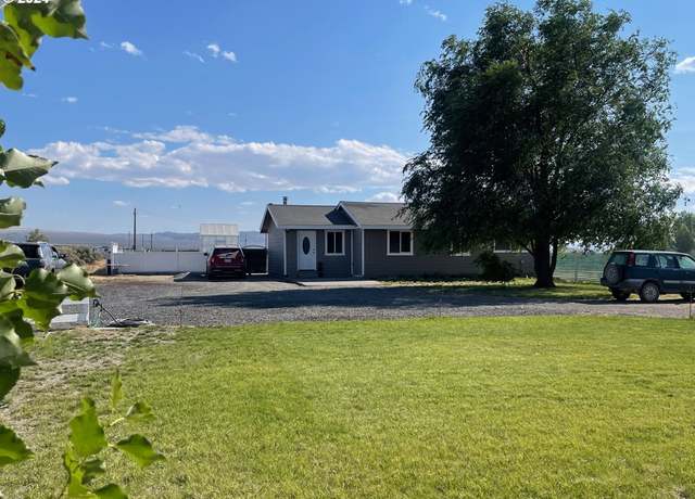 Property at 87722 Pinion Ln, Christmas Valley, OR 97641, 2 beds, 1 bath