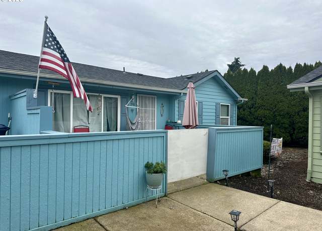 Property at 5510 E St, Springfield, OR 97478, 2 beds, 1 bath